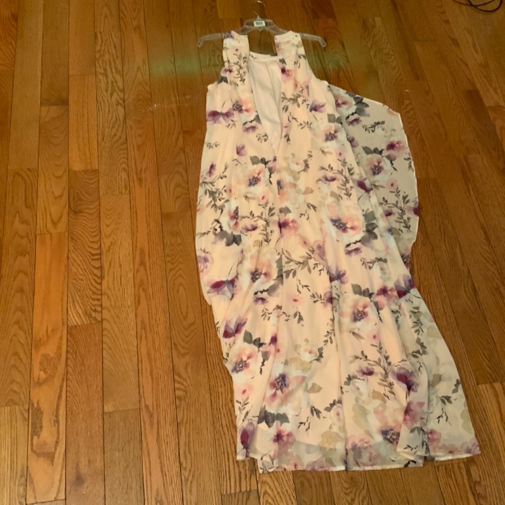 Dress - Picture 3 of 4